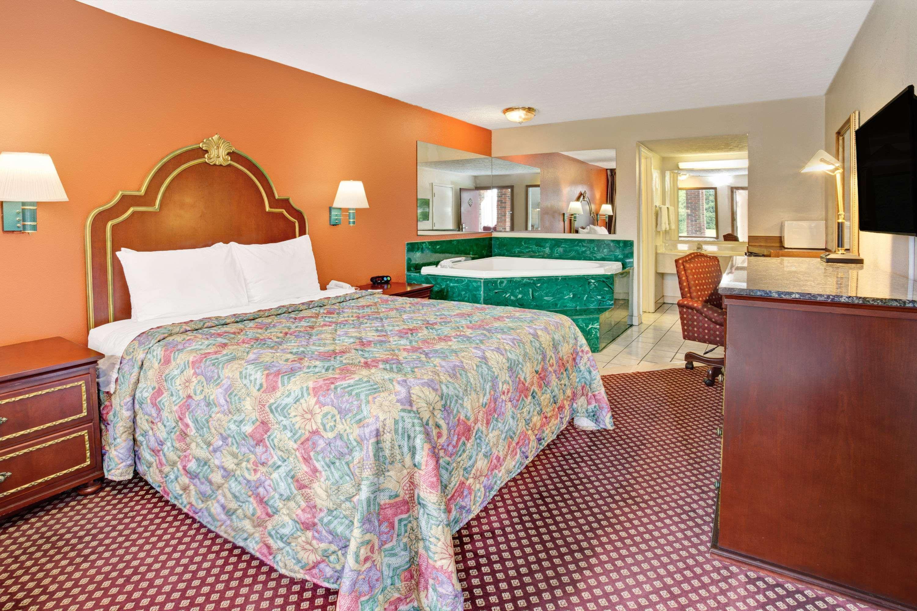 Travelodge By Wyndham Sellersburg Zewnętrze zdjęcie